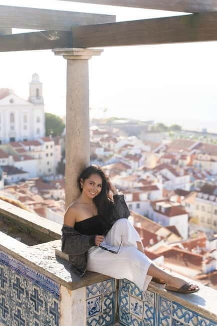 Alfama: Unforgettable Photoshoot Experience with a Local - Stop 2: Alfama Streets and the Quick Way to Get Candid