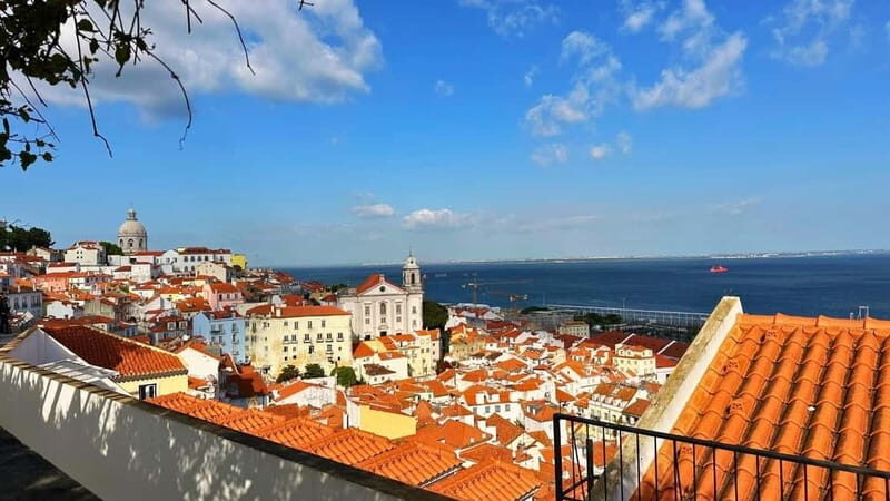 All Historical Lisbon Tuk Tuk Tour - Time strategy: what “15 minutes stops” really means for you