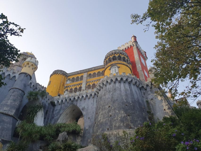 Amazing Private Tour to Sintra and Cascais From Lisbon - Sintra’s Palace-and-Castle Cluster: Pena, Moorish Walls, and Regaleira
