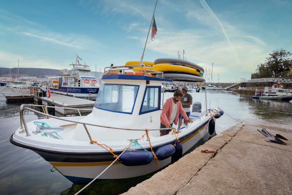 Arrábida: Boat tour along the heart of Sesimbra - The boat picnic: what you eat while you look out