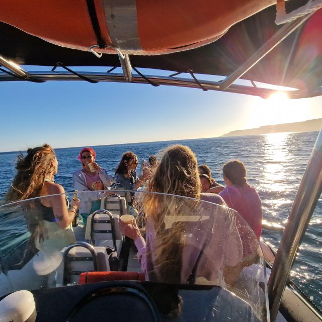 Arrábida Natural Park/Sesimbra: Sunset on Board with drinks - Key highlights you’ll care about