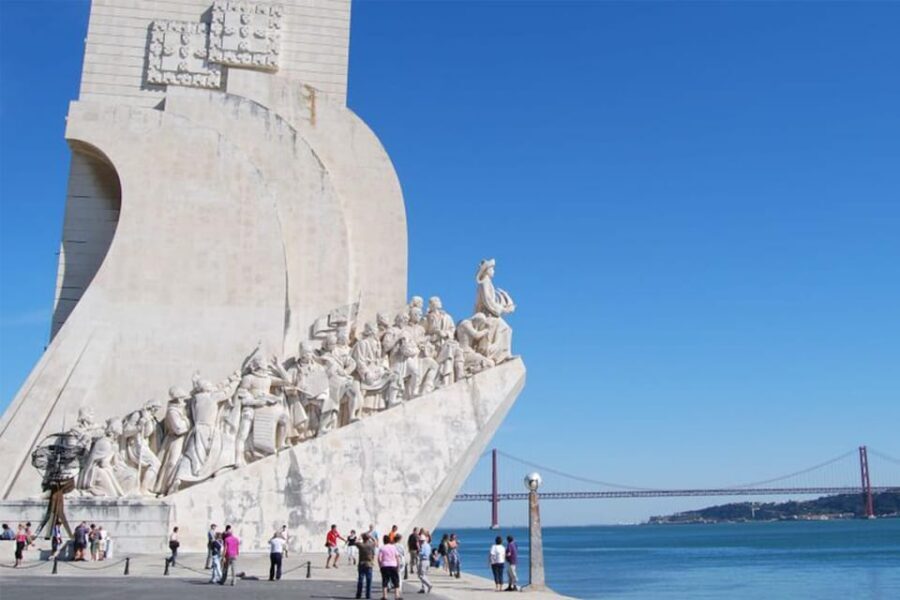 Belem: 4-HOUR Guided Tuk Tuk Tour in Historic BELEM - The 25 de Abril Bridge and the Tagus River: where photos get easy