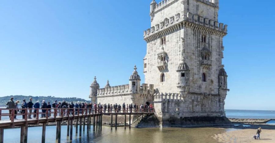 Belem: 4-HOUR Guided Tuk Tuk Tour in Historic BELEM - LX Factory: where industrial buildings turn into creative stores