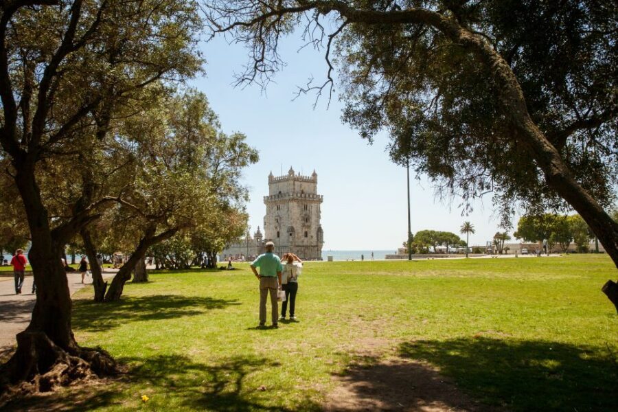 Belém: Lisbon 3-Hour Walking Tour - The Tagus walk: calm footing with big historical context