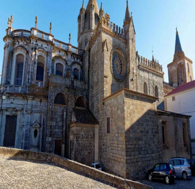 Between Life & Death: Roman Temple, Cathedral & Bone Chapel - Praça do Giraldo and the Royal Palace: where everyday Évora happens