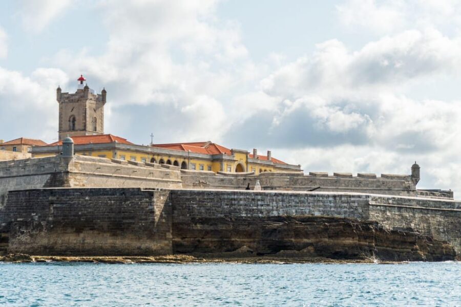 Boat tour: charming Cascais Coast to Lisbon lighthouse - Who this tour suits best, and who should skip it