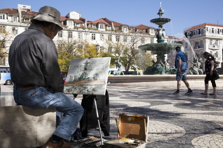 Burguês: Lisbon City Center Private Tuk Tuk Tour - Guides: What the Best Versions of This Tour Feel Like