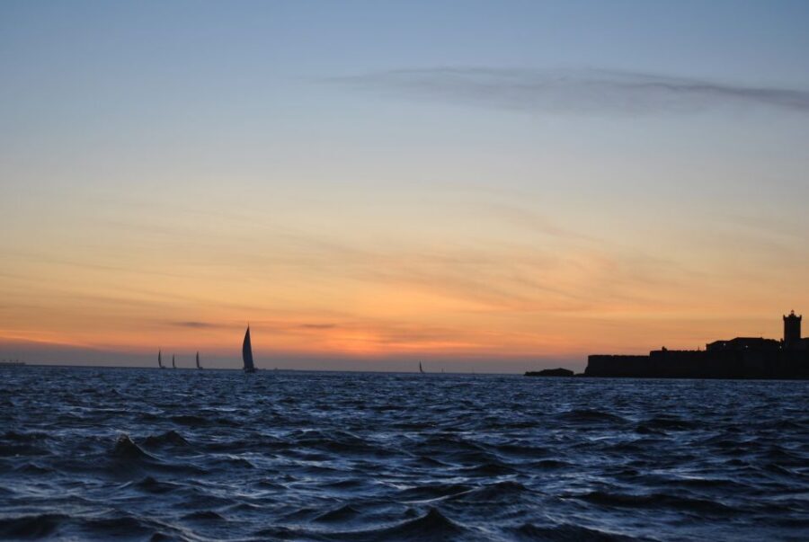 Cascais: 2-Hour Sunset Cruise - Your Route: Cabo da Roca Option or the Cascais-to-Oeiras Coast