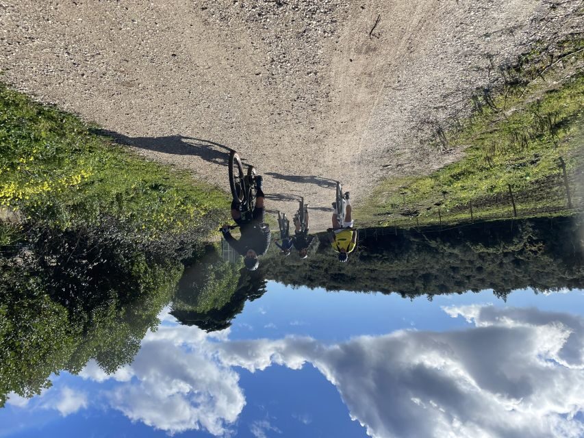 Cascais-Sintra E-bike Tour: Coast & Countryside Adventure - What to wear and bring for an e-bike day in this terrain