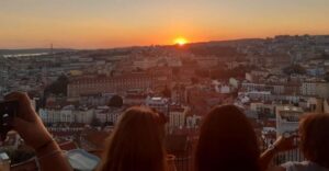 Chaparru's Lisbon Essentials 5 H Tuk Tuk Tour - Lisbon Old Town: viewpoints and emblematic streets without wasting time