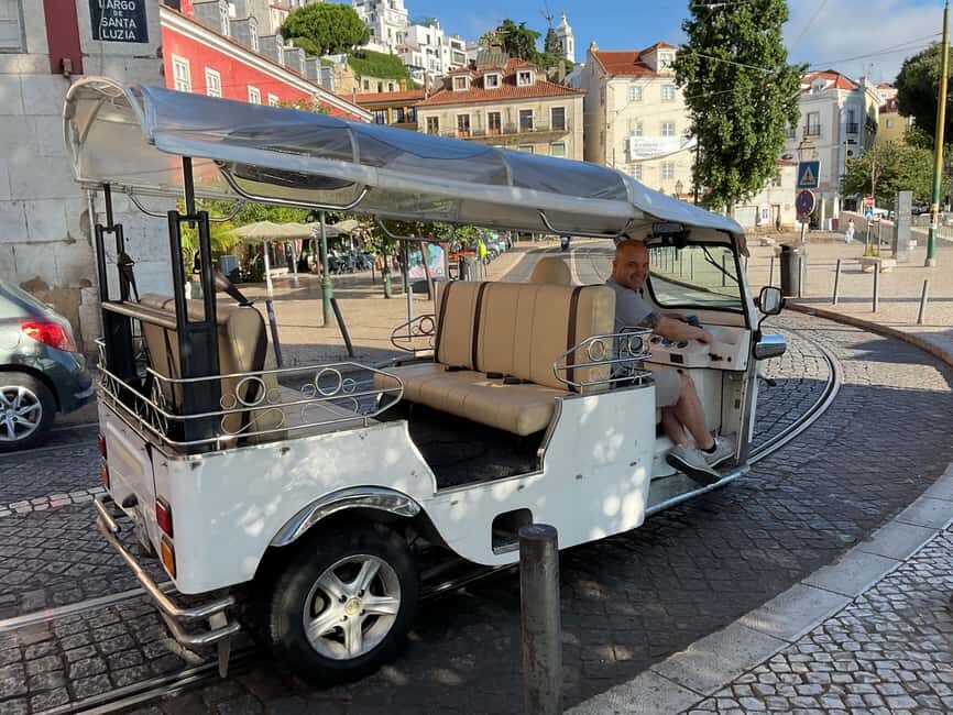 Chaparru's Tours_Lisbon:2-hour sightseeing tour by TukTuk - Meeting at R. do Comércio: where it’s easy to start