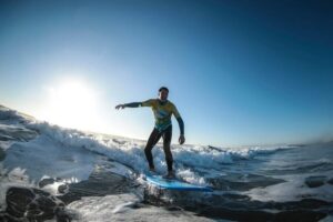 Costa da Caparica: Sunset Surf Lesson - Gear and Wetsuit Setup: What’s Included and What You Should Bring