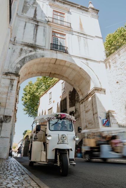 Discover Lisbon 4h Tuk Tuk - FAQ