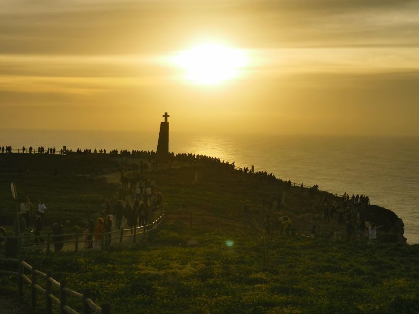Discover Sintra and Cascais in a Portuguese 4WD - Guincho Beach and Boca do Inferno: finishing with sea drama