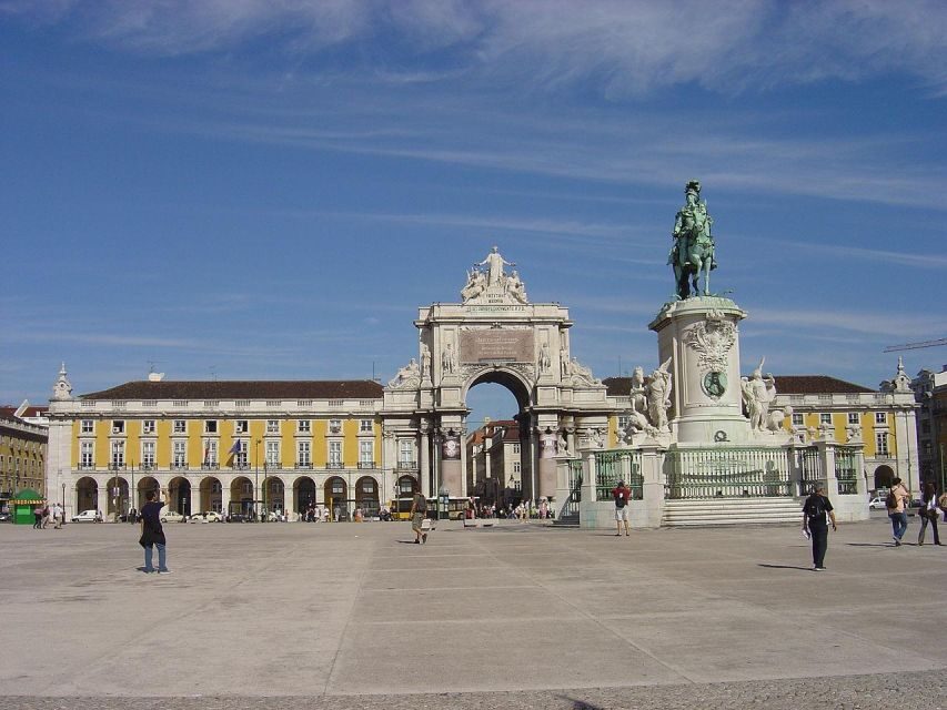 Essential Lisbon: Half-Day Tour - Pastéis de Belém: the sweet break that’s actually part of Lisbon