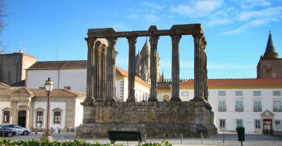 Évora Tour: Private and Customized tour Full and Half day - Roman Evora: Temple of Diana and the 1st-Century Focus