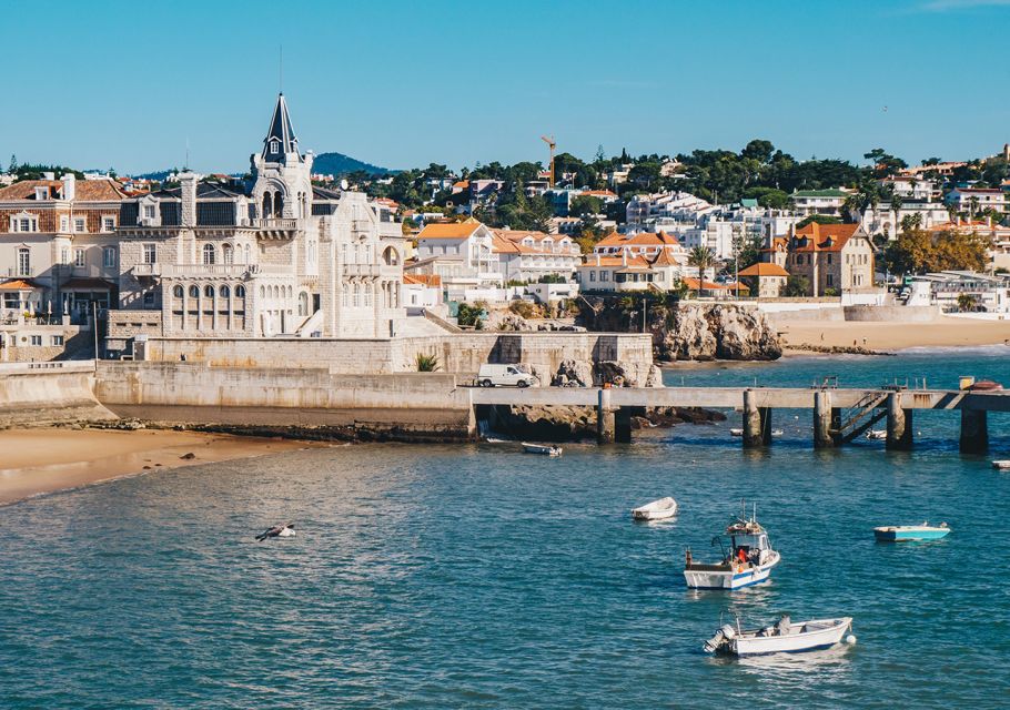 Exclusive tour by car - Sintra city and Cascais city - Sintra center stroll (70 minutes): romantic streets without rush