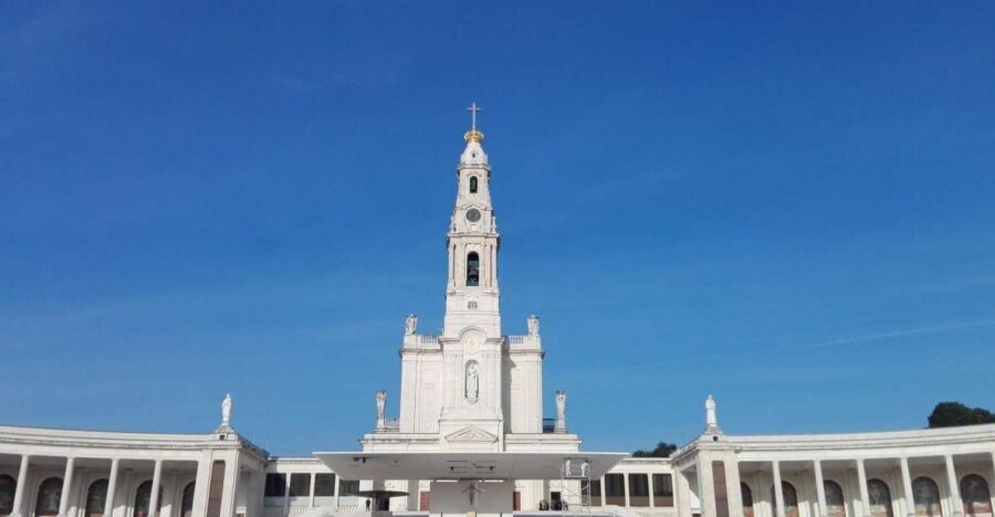 Fátima, Batalha, Alcobaça, Nazaré and Óbidos Private Tour - Key Highlights at a Glance