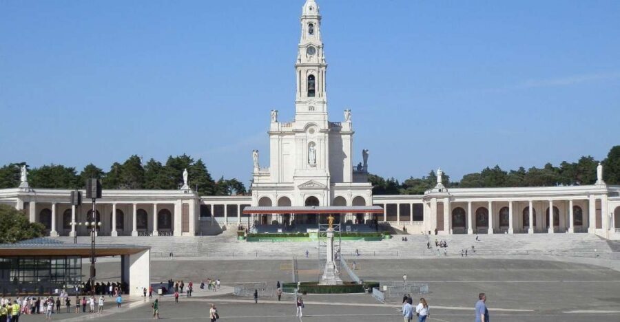 Fátima Private Walking Tour - The 1917 timeline your guide will keep in your head