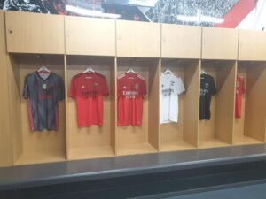 FOOTBALL LOVERS FULL DAY TOUR AT LISBON - How the Lisbon Pickup and Private Car Makes It Easy