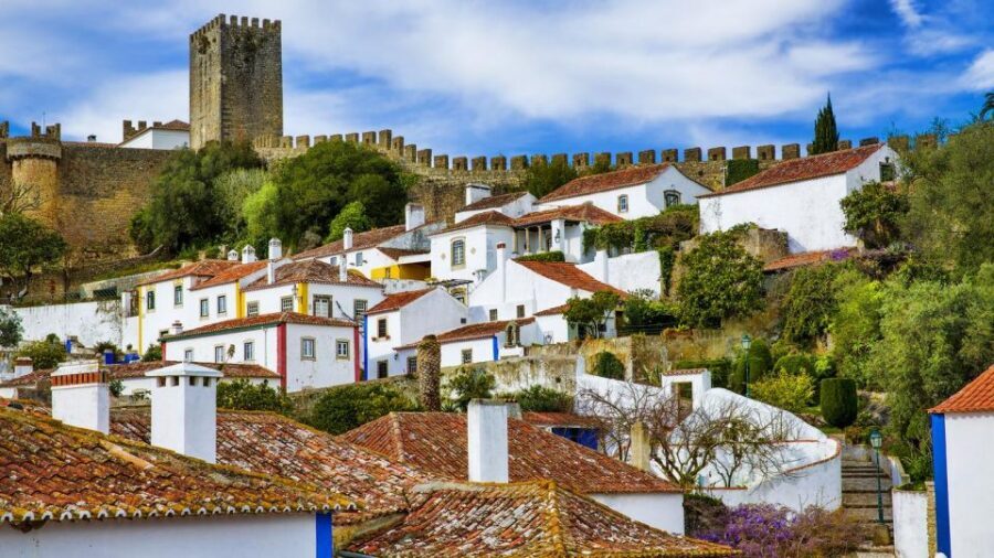 From Lisboa: Fatima, Nazare, Obidos & Batalha Full Day Tour - Óbidos: Medieval Streets, Castle Walls, and Ginjinha