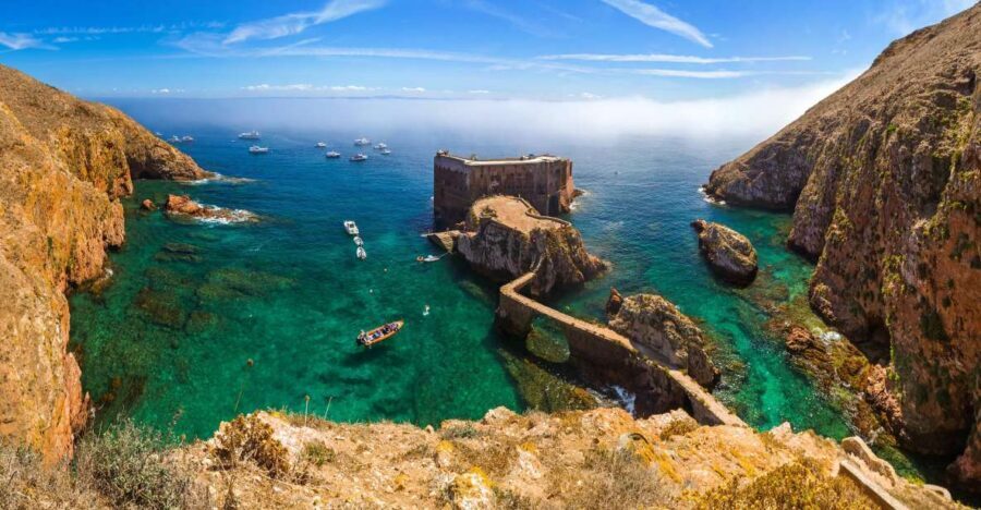 From Lisbon: Berlenga Grande Island Private Tour - From your hotel in Lisbon to Farol da Berlenga on an electric car