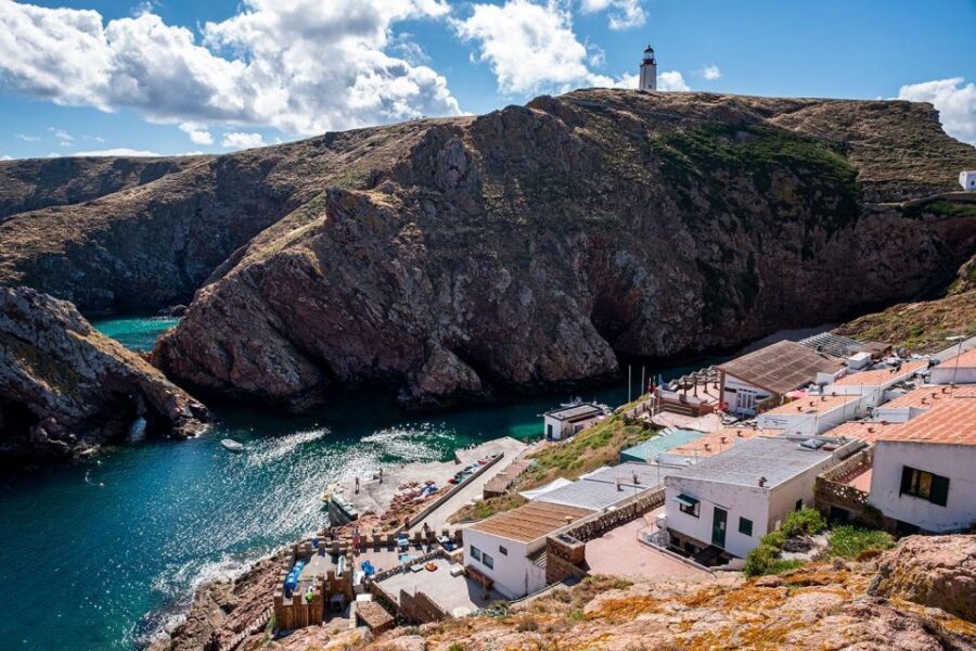 From Lisbon: Berlenga Grande Island Private Tour - Óbidos inside the walls: a 40-minute guided stop for photos and stories
