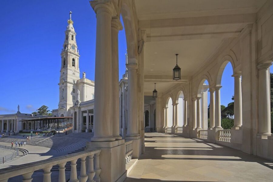 From Lisbon: Best of Fátima Half Day Tour - Practical tips: walking, what to bring, and how to avoid small problems