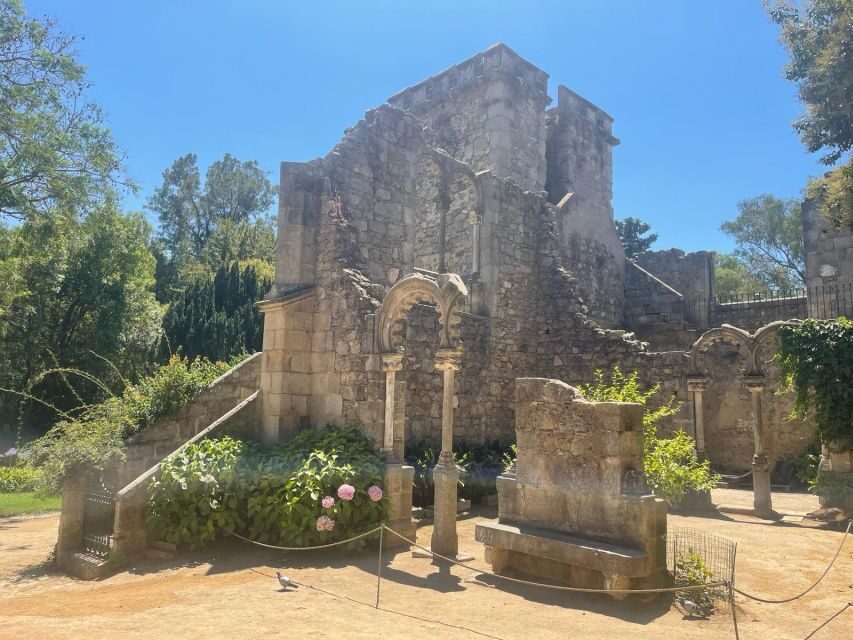 From Lisbon: Évora, Chapel of Bones, & Roman Temple Tour - Roman Temple of Évora: the payoff stop