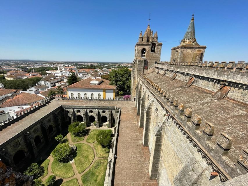 From Lisbon: Évora, Chapel of Bones, & Roman Temple Tour - How good guides change the day: Emerson and Hermes in the real world