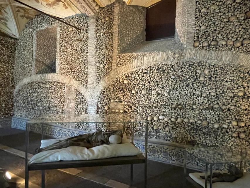 From Lisbon: Évora, Chapel of Bones, & Roman Temple Tour - Getting there in comfort: the real value of an 8-hour group format