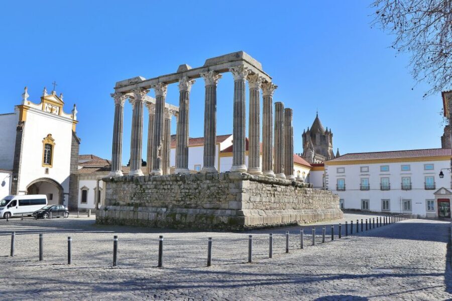 From Lisbon: Évora Private Historic Discovery Tour - The Bone Chapel (St. Francis Church): creepy, but intentionally reflective
