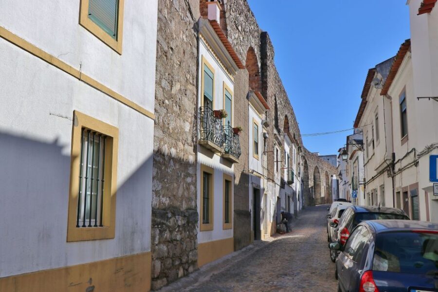 From Lisbon: Évora Private Historic Discovery Tour - Lunch and food breaks: what’s practical on a long day