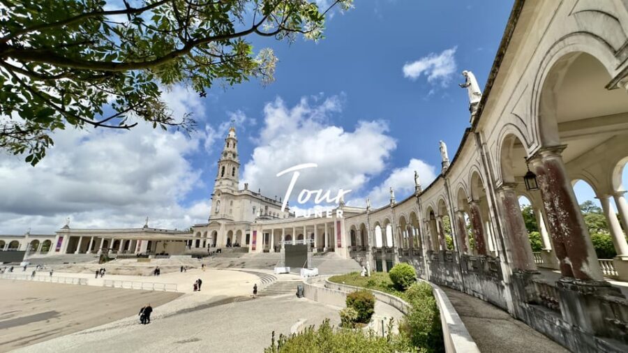 From Lisbon: Fátima, Batalha, Nazaré, & Óbidos. Private Tour - Fátima’s sanctuary: peace, basilicas, and what to look for