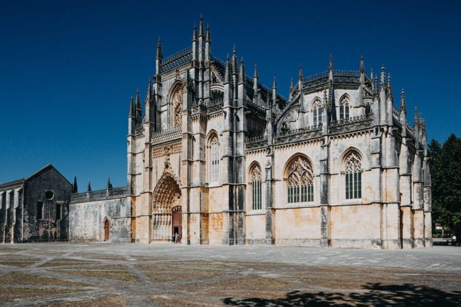 From Lisbon: Fatima, Nazaré, Batalha and Óbidos Tour - Fátima Sanctuary: Optional, Meaningful, and Timed for a Slow Look