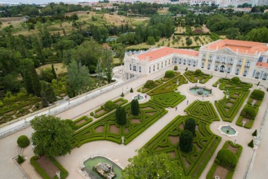 From Lisbon or Cascais: Mafra, Ericeira, and Queluz Day Tour - Queluz National Palace: why people call it the Portuguese Versailles