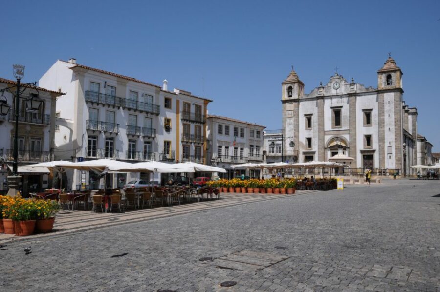 From Lisbon: Private Customized Small-Group Tour to Evora - A Day in Évora: What to Expect from an 8-Hour Private Tour