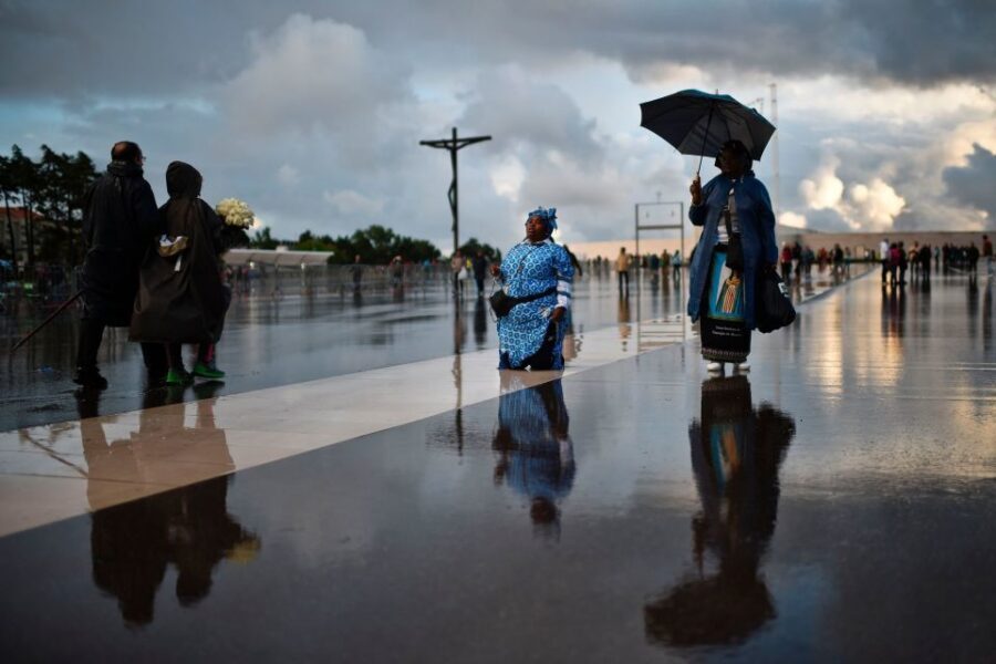 From Lisbon: Private Sanctuary of Fátima Half-Day Trip - Chapel of the Apparitions: Where Devotion Takes Over