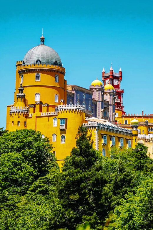 From Lisbon: Sintra, Cabo da Roca, & Cascais. Full-Day Trip - Cascais and Boca do Inferno: sea drama with a safety briefing
