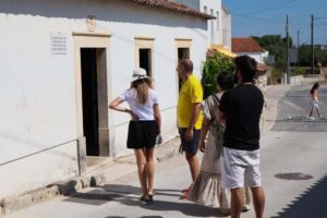 From Lisbon: Small Group Half-Day Fátima Tour - Getting There: Praça da Figueira, a Mini Van, and a Smooth Ride