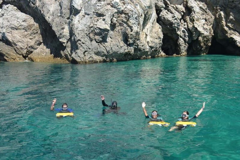 From Sesimbra: Sea Scooter Snorkeling boat Tour - Meeting at Av. dos Náufragos and Getting Ready in Comfort