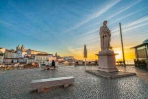 Half-Day Private Tour in Lisbon - Miradouro da Senhora do Monte and São Jorge Castle: views with context