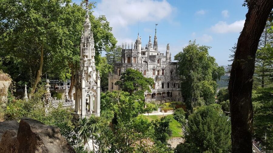 Half Day Shared Tour to Sintra with Licensed Guide - Two Ways Up: Shortcut Walk vs. 3€ Shuttle