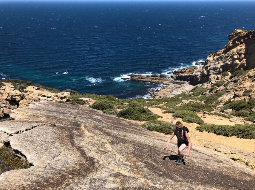 Hiking Tour Along the West Coastline - How hard is it, really? The 14 km medium-difficulty reality