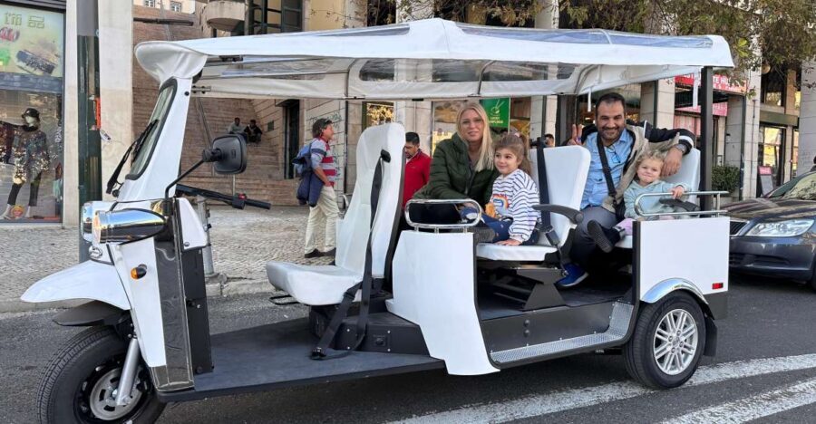 Historical Tuk Tuk Tour, Viewpoints and Old Neighborhoods - Starting point and the tuk tuk ride: getting oriented before the big views