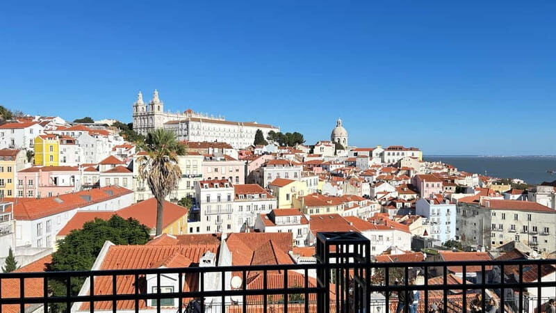 Lisboa: Tuk Tuk ride in Alfama & pick-up you at the hotel. - Key highlights you’ll feel right away