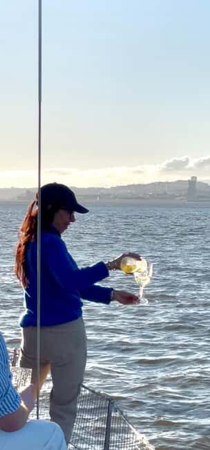 Lisboa:Sunset Sailing Tour at Tagus River with welcome drink - A 2-Hour Tagus Sail Is the Best Kind of Lisbon Speed