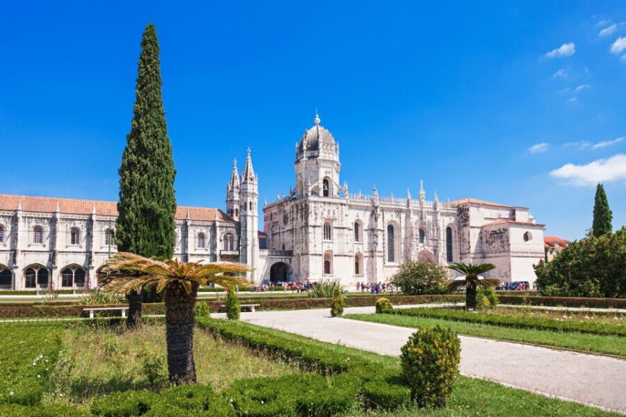 Lisbon: 1-or 2-Day Hop-On Hop-Off Bus Tour - Why a Yellow Bus Pass Makes Lisbon Easier