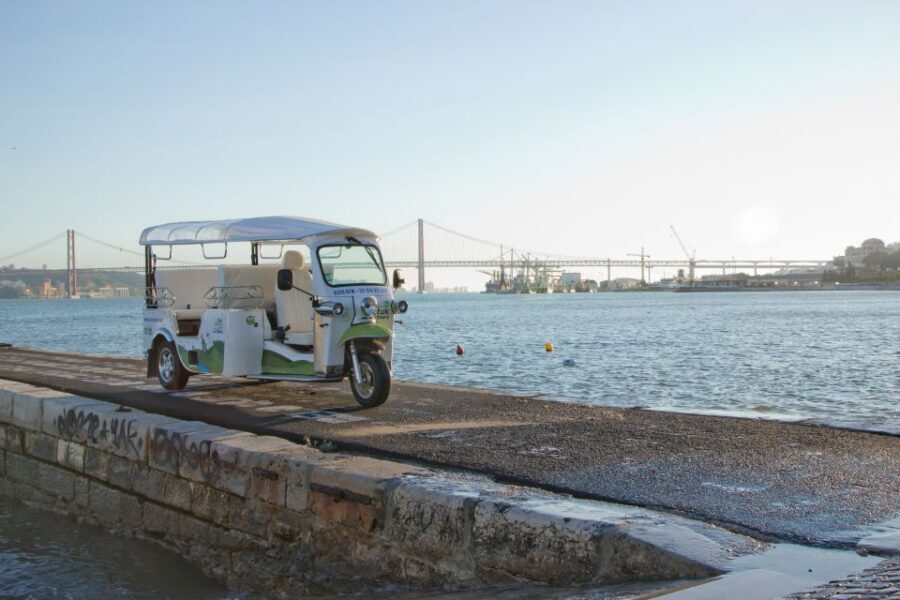 Lisbon: 2-Hour Belém and the Golden Era Tour by Eco-Tuk - Alcântara and the 25th of April Bridge: Lisbon from the river side