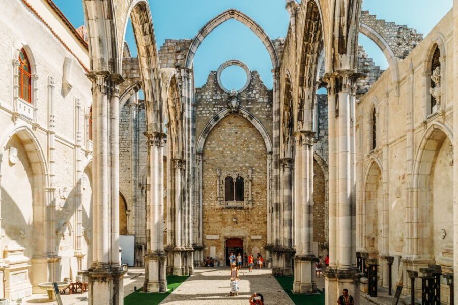Lisbon: 2-Hour Private City Highlights Kickstart Tour - Igreja de São Roque and the Trindade stop: Lisbon’s “religion meets art”